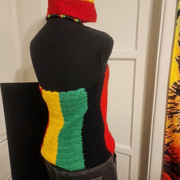 Women's top and hat combo - Picture 3 of 13